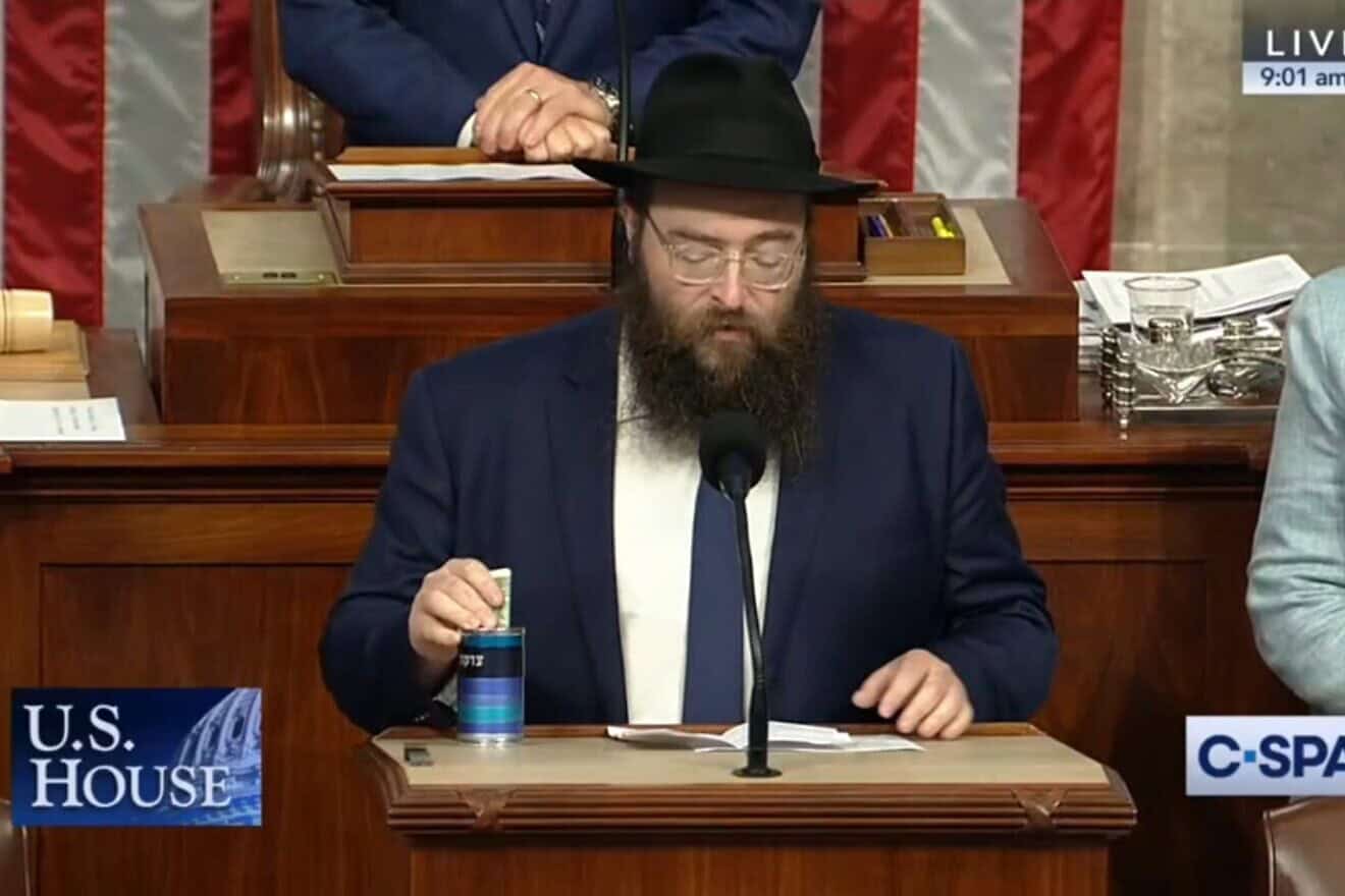 Rabbi delivers prayer to Congress, documentarian recounts history of guest chaplains