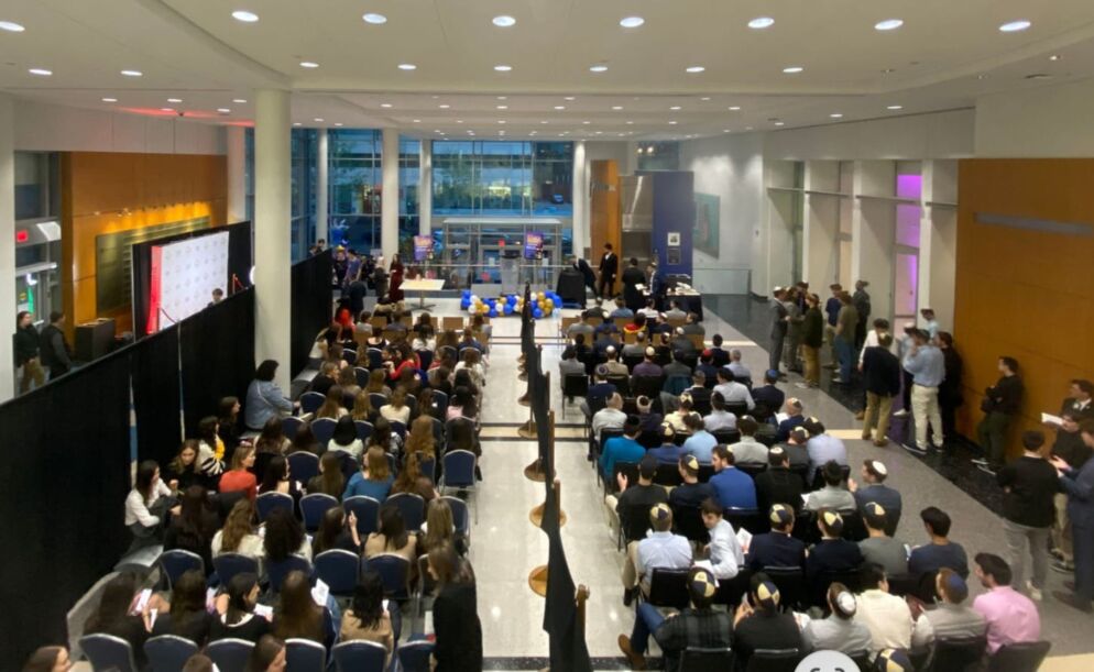 Chabad GW Hosts Its Largest Shabbat on Campus in Display of ‘Robust Semitism’