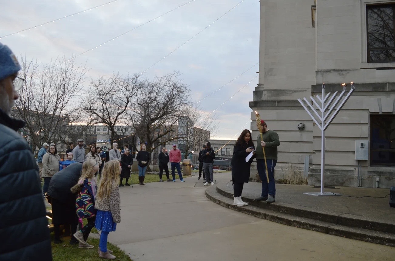 ‘One at a time’: Chabad leads menorah lighting celebration in downtown Bloomington