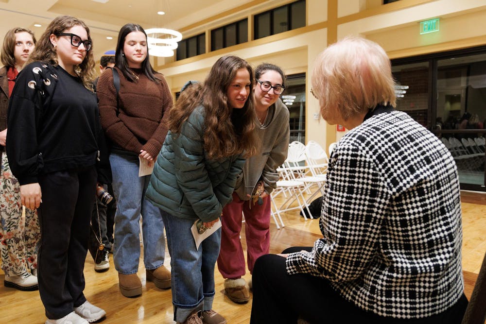 Holocaust survivor speaks at UF Chabad