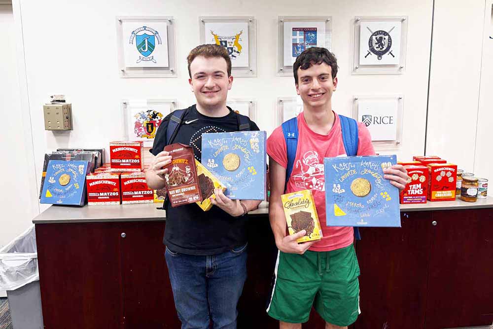 Chabad at Rice brings students together for powerful, global Passover experience